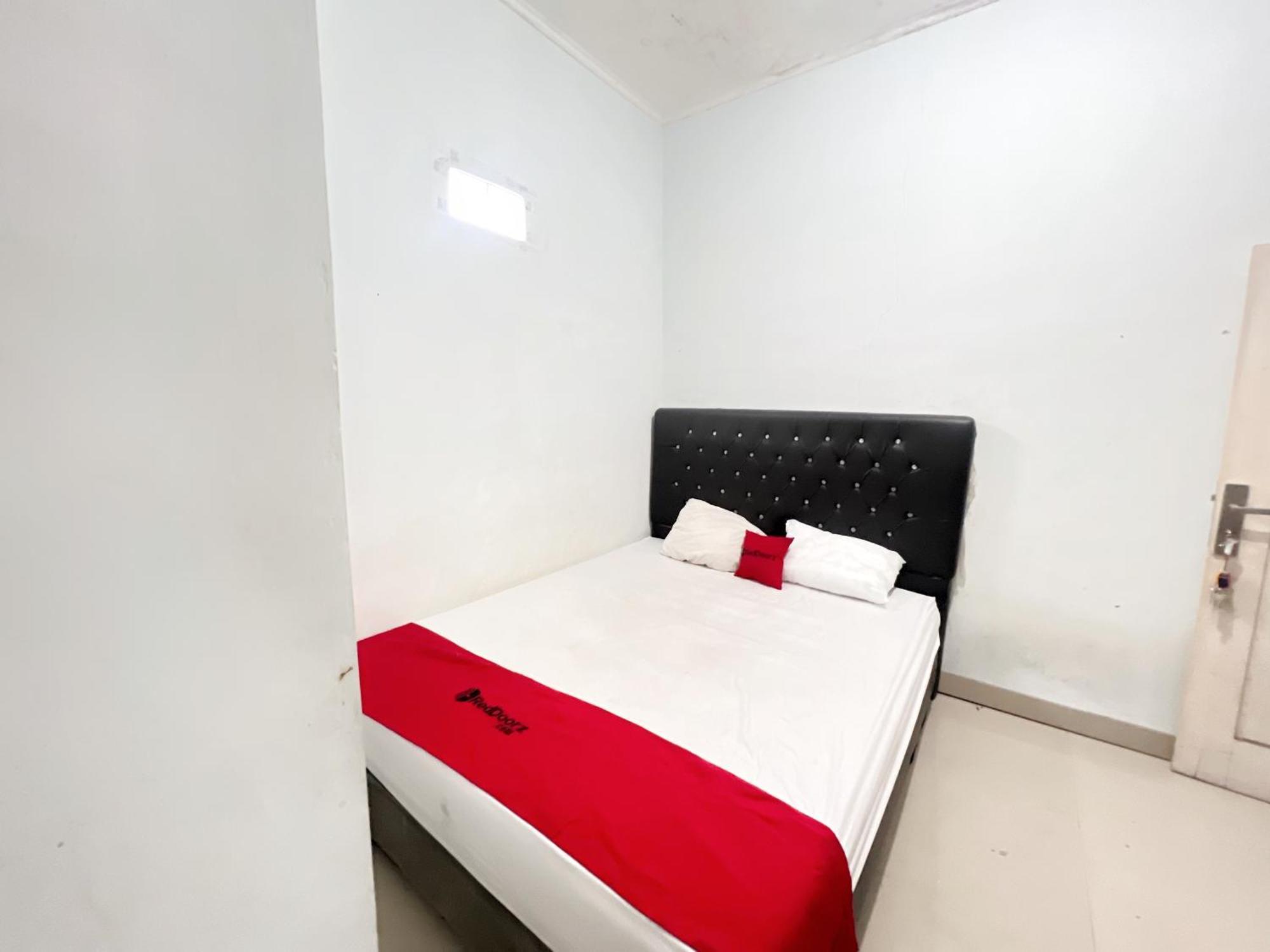 Reddoorz At Kay Residence Waydadi Lampung Бандар Лампунг Екстериор снимка
